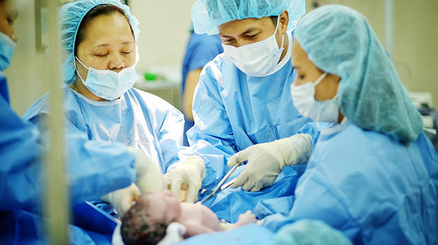 Delayed Cord Clamping Benefits For Newborns