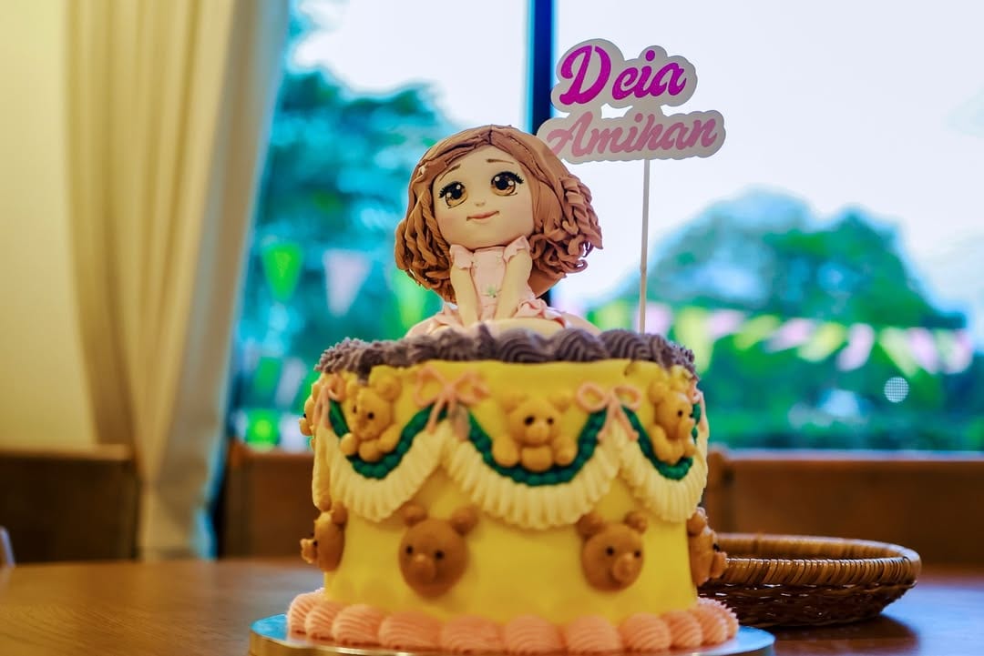 Deia's birthday cake