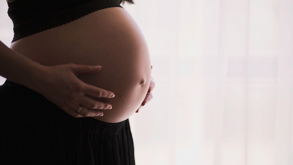 Teen Pregnancies in the Philippines Mostly Fathered by Adult Men, Warns CWC