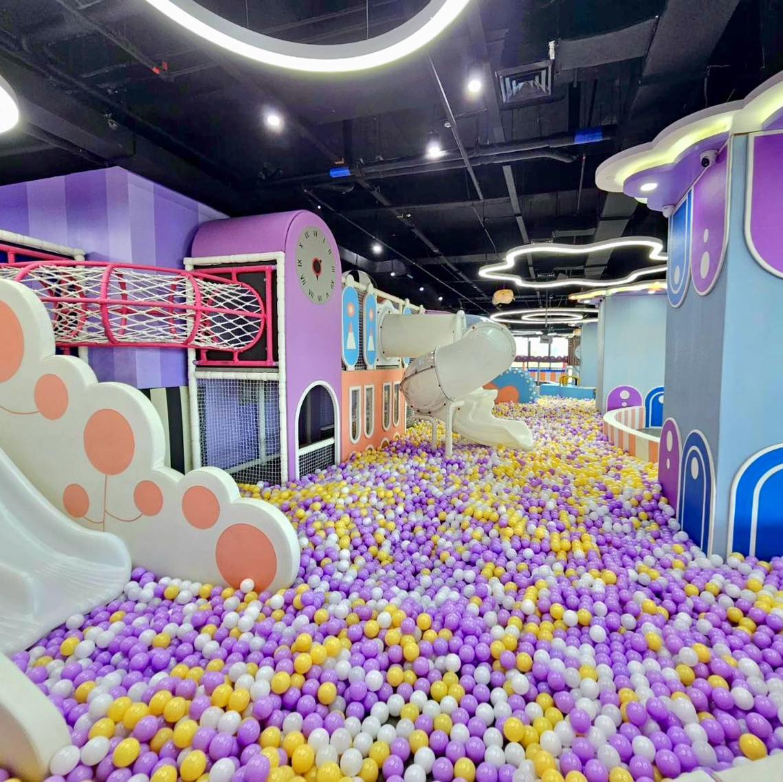 Indoor Playground Fantasyworld in One Ayala Opens April 2024