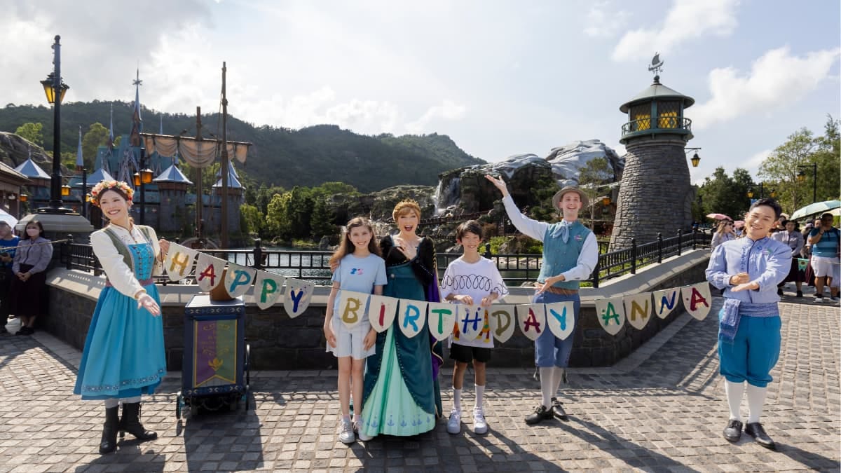 Queen Anna's birthday at Hong Kong Disneyland