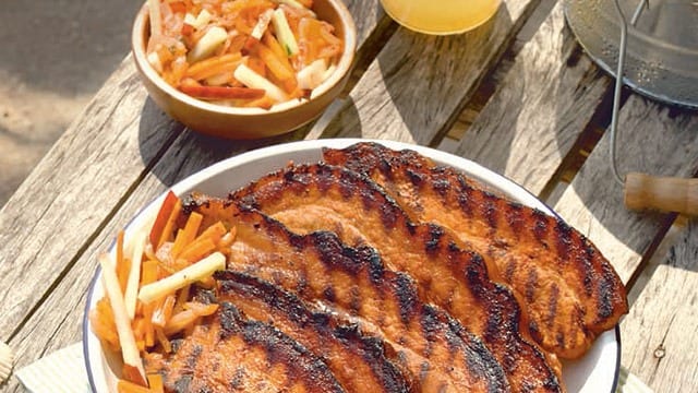 grilled korean pork belly with apple slaw