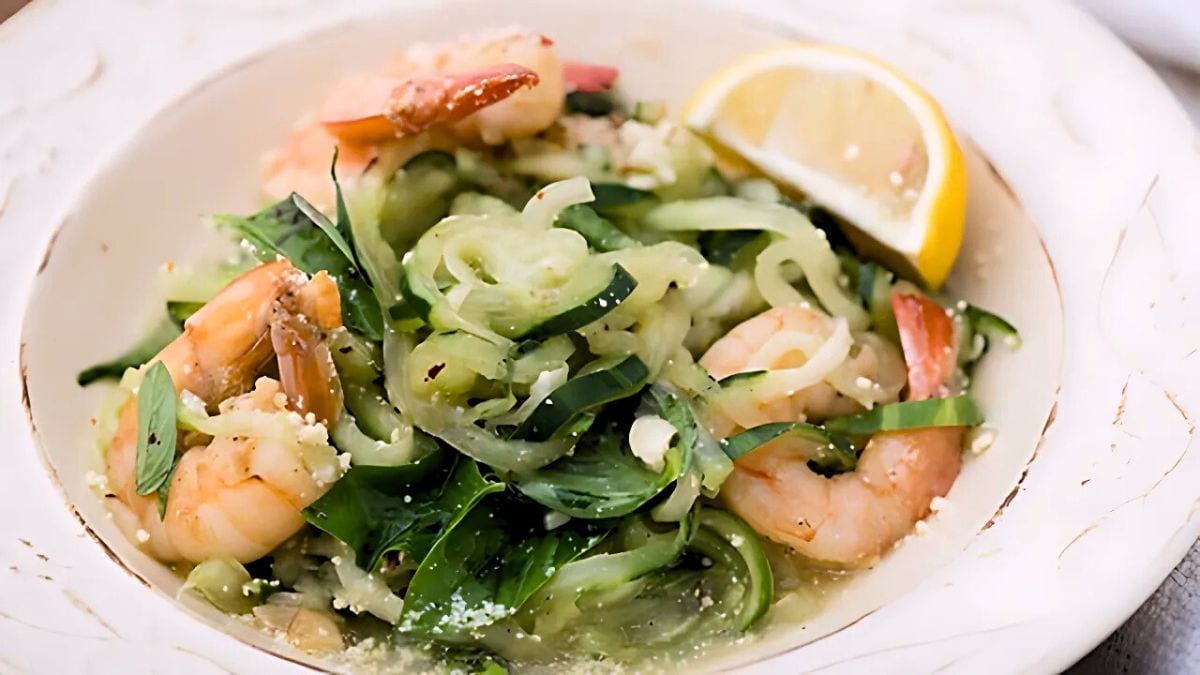 Lemon Basil Shrimp Zucchini Noodles
