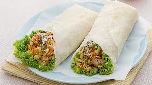 Chinese Fresh Lumpia with mince pork and veggie fillings
