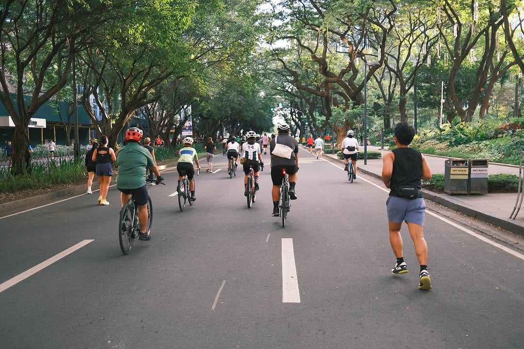 Cyclists along Ayala Avenue in Makati City.