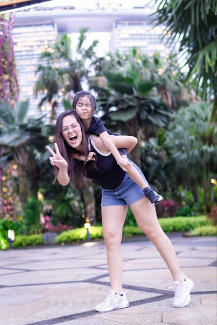 MOM AND DAUGHTER