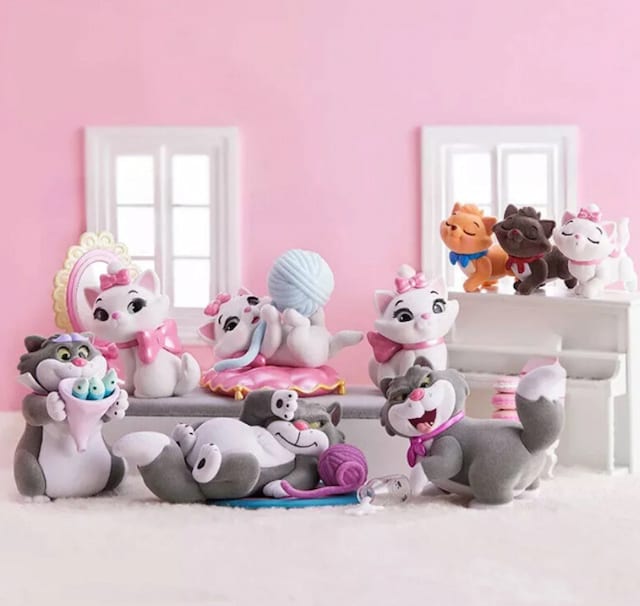 DISNEY CAT BLIND BOXES