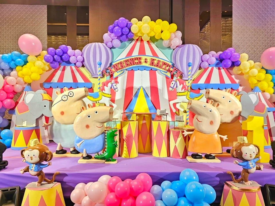Peppa Pig-themed birthday party.