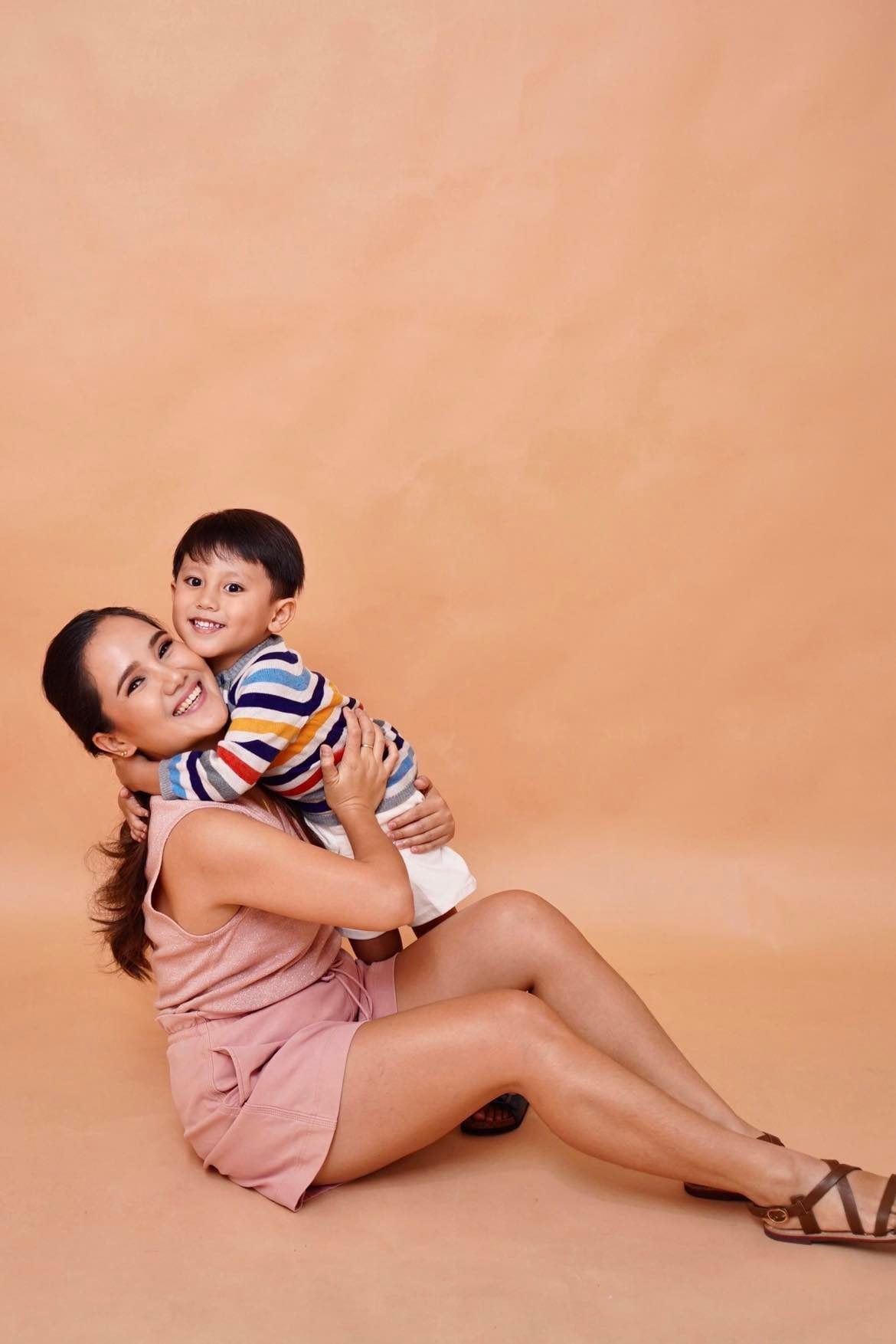 Ash De Los Reyes and family