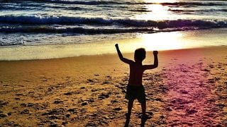 Know the Early Signs of Heat Exhaustion in Your Kids 