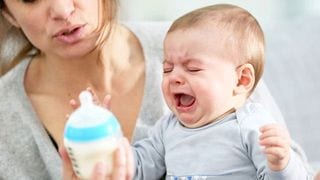 Long Flight? Prevent Your Toddler From Becoming Fussy With These 8 Tips