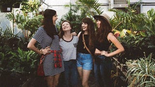 Be Prepared to Handle! 7 Types of Moms You'll Meet at School