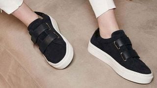 7 Chic Ways You Can Wear Sneakers (in Your 30s, 40s and Beyond!)