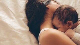 Holding Your Baby Can Have Lifelong Consequences on His Genes