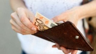 7 Habits That Will Help You Save Money