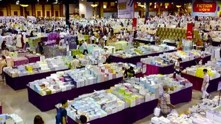 This Is the Book Fair That Encourages You to Bring a 'Maleta'