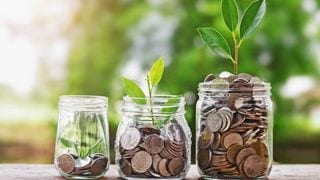 13 Kiddie Savings Accounts: Mom Who Is a Banker Lists Pros and Cons