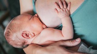 Breastfeeding Problems Like Pain, Mastitis, and Low Milk Supply