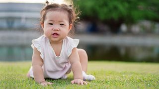 Is Your Baby Missing a Developmental Milestone if She Skips Crawling?