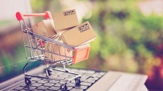 This Mom Will Only Buy Diapers on Discount! How She Saves More Money at Online Sales