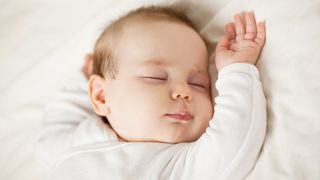 Follow These Safety Tips if You Want to Sleep With Your Baby on the Same Bed