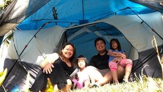 This Couple Is 'Unschooling' Their Kids and Chooses to Raise Them in the Province
