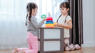 Nakabasag ang Kalaro ng Anak Ko! How to Deal With Playdate Problems