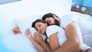 Trying for a Baby? Make Sure Hubby Sleeps Earlier Than 10:30 P.M.
