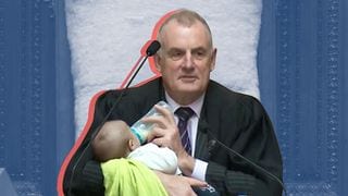 LOOK: New Zealand Parliament Speaker Feeds Baby During Debate