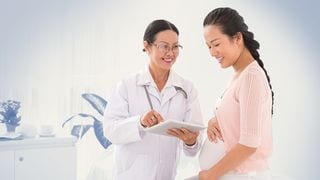 Pregnancy Doctors: Should You Consult An Ob-Gyn or A Perinatologist?