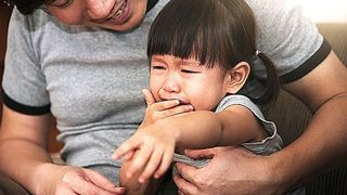 4 Crucial Mistakes Moms And Dads Make When Handling Tantrums
