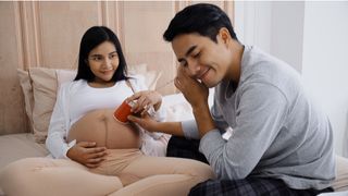 Gustong-Gusto Na Ni Baby Marinig Ang Boses Nyo Sa Week 30 Ng Pagbubuntis!