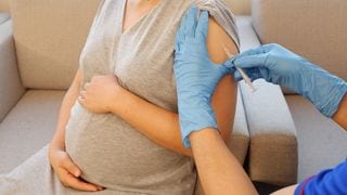 Immunologist Answers: Should Pregnant Women Get The COVID-19 Vaccine?