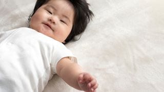 'Carry Me, Mommy!’ 11 Milestones To Look Out For Now That Baby Is 6 Months Old