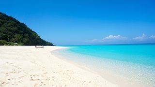 Cebu Pacific Is Having A 3-Day Piso Sale + Month-Long Sale With Flights As Low As P25!