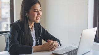 Returning To Work After A Long Gap? How To Answer Most Common Job Interview Questions