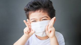 Huwag Mabahala Agad Kung May ‘Weird’ Behavior Ang Anak Ngayong Quarantine
