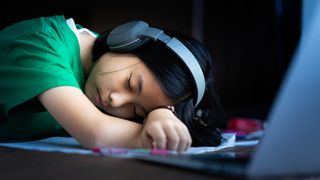 Experts Share How To Help Your Teen Cope With Distance Learning Fatigue