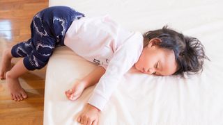 How These Parents Avoid Bedtime Fails So Everyone Gets A Good Night's Sleep