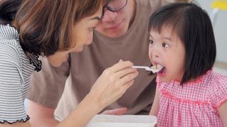 10 Paraan Para Matulungan Ang Anak Na May Autism Na Makakain Nang Tama