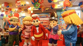2024 Jollibee Party Package: Inclusions, How To Book, And Tips