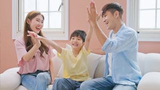Parenting Together As A Team: What Is 'Tap In, Tap Out' Strategy?
