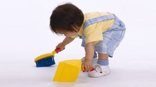 How to Help Toddlers Become Independent the Montessori Way